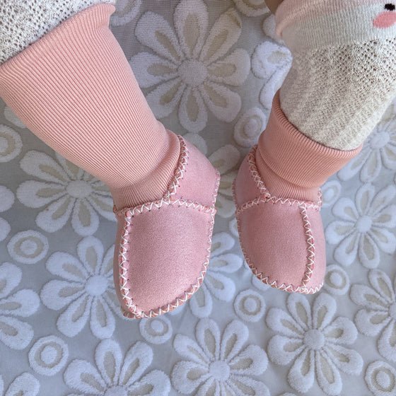Varma sockskor för bebisar